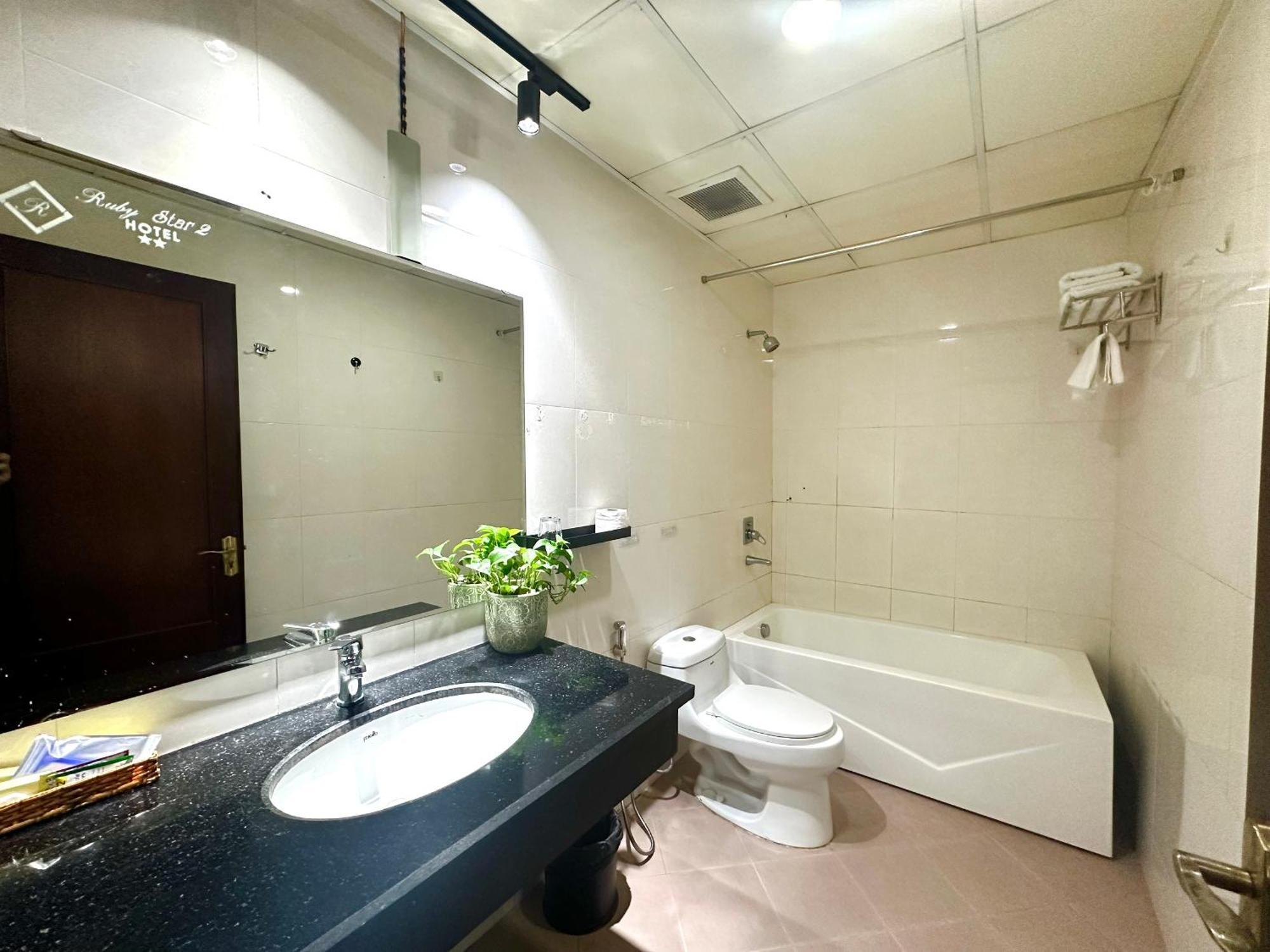 Ruby Star Hotel- Near Ben Thanh Market TP. Hồ Chí Minh Ngoại thất bức ảnh