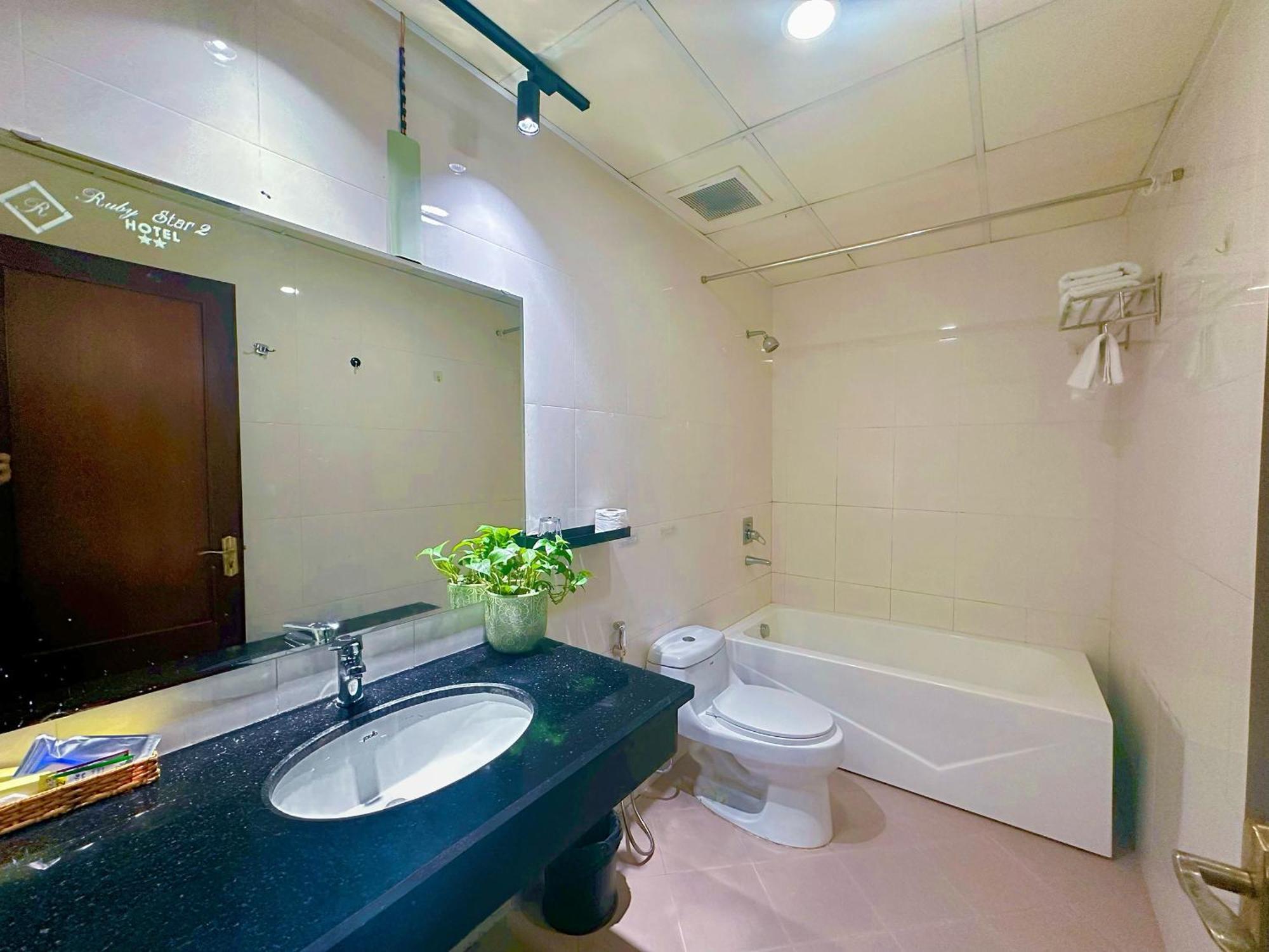 Ruby Star Hotel- Near Ben Thanh Market TP. Hồ Chí Minh Ngoại thất bức ảnh